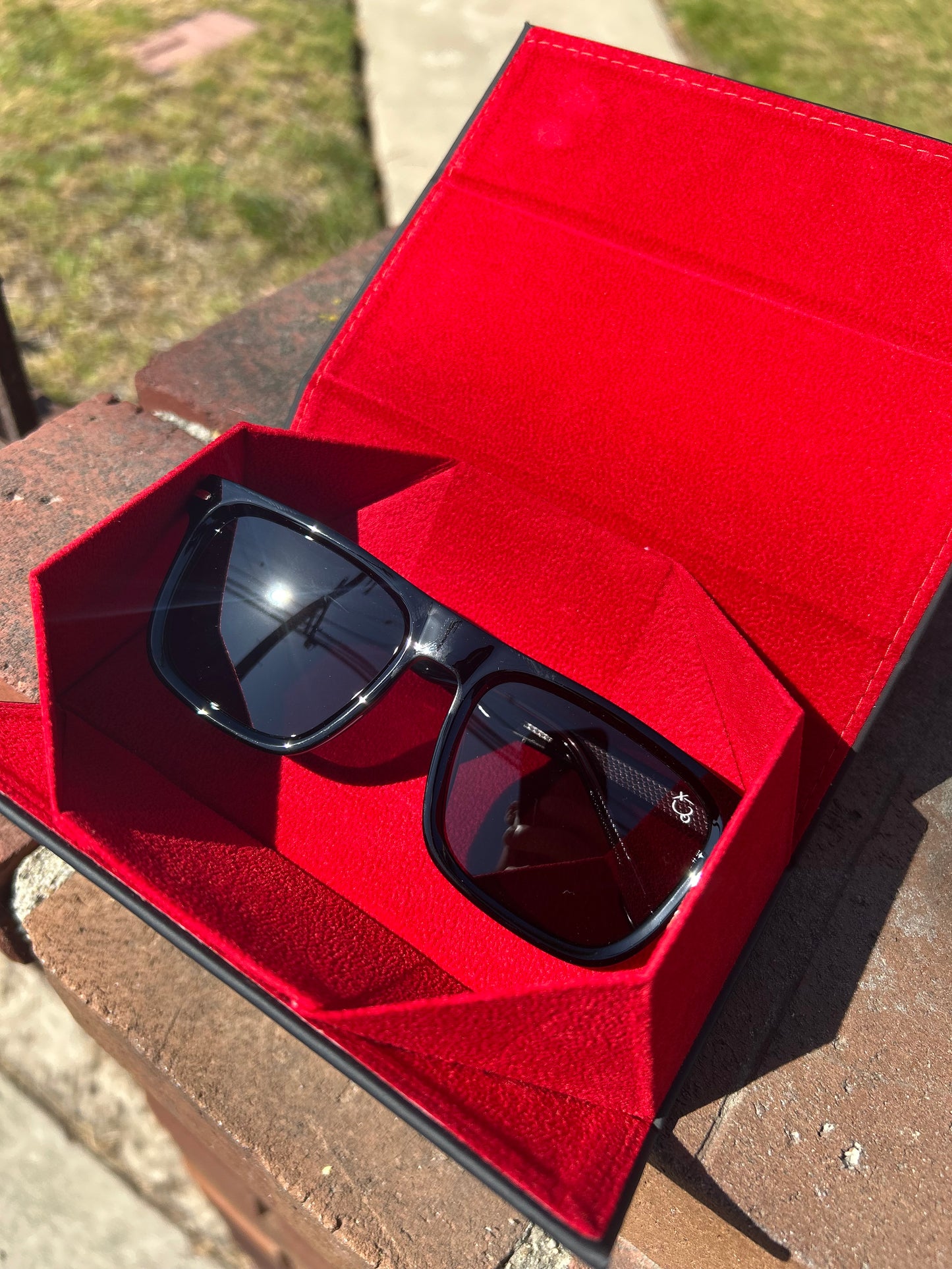 “SL Firstclass” Sunglasses w/Case